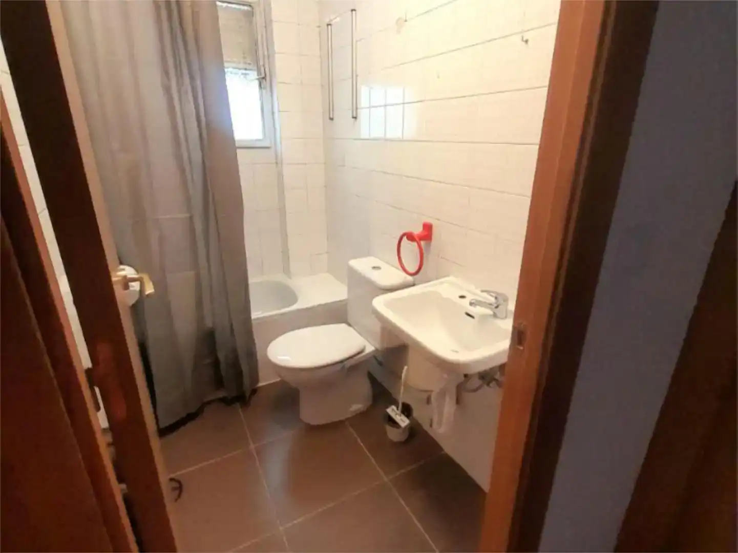 Bathroom of Flat for rent in El Perchel