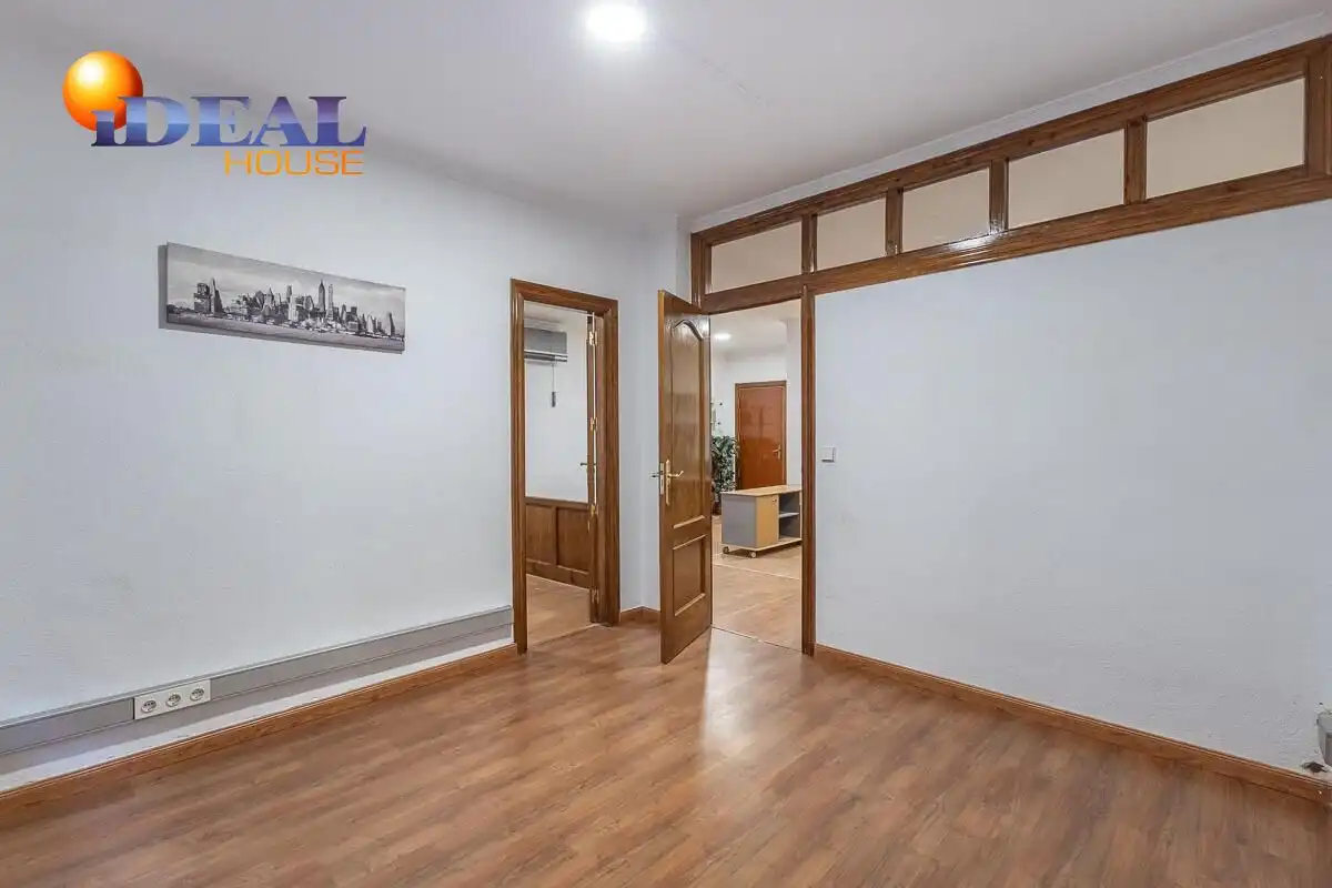 Oficina con ascensor en venta en Centro, imagen 8