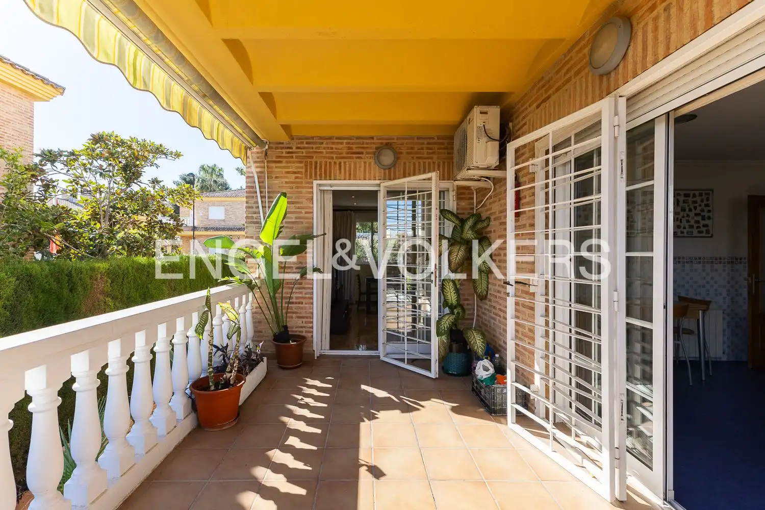 Balcony of Houses for sale in Torrent  with Air Conditioner, Heating and Private garden