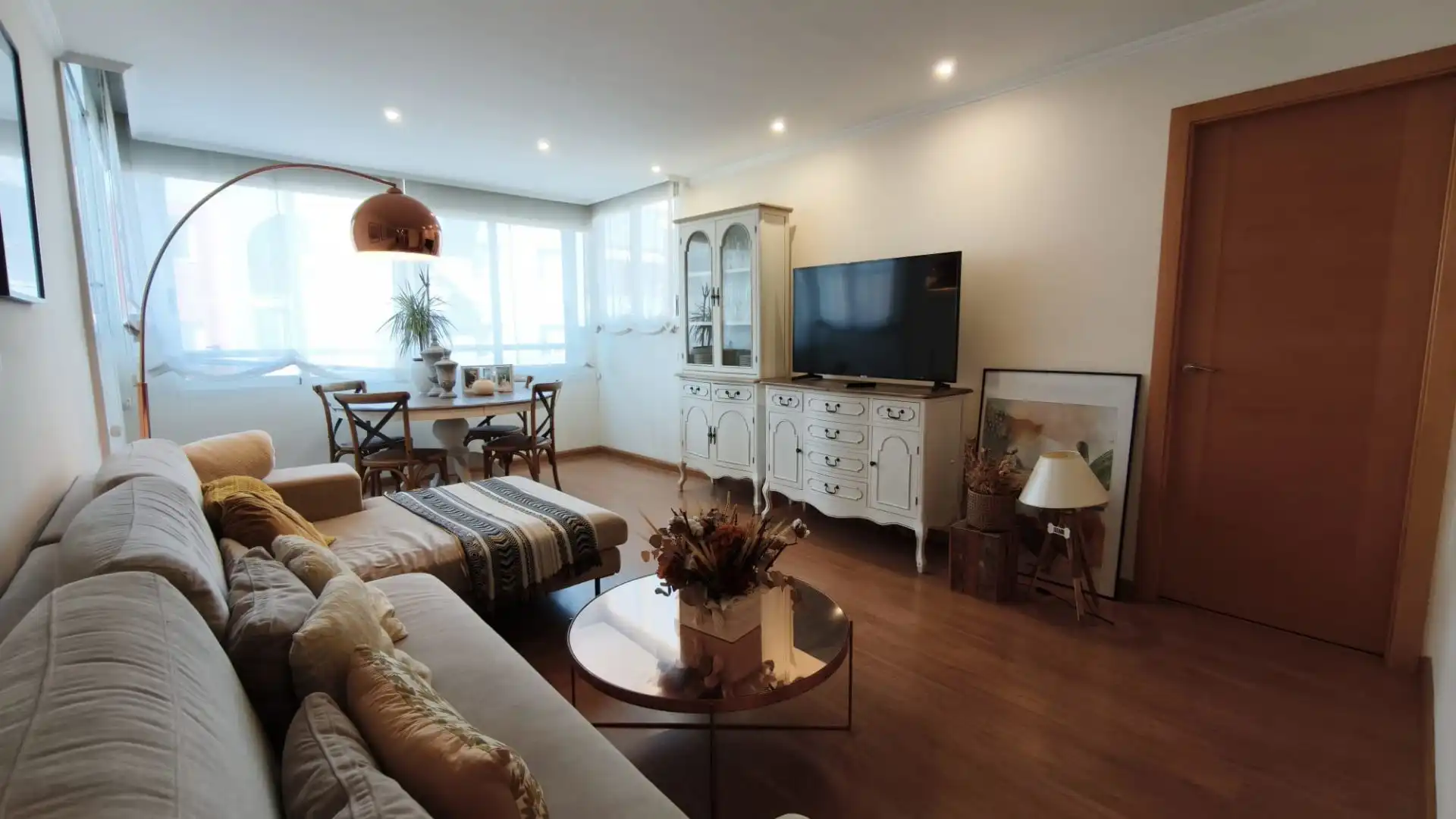 Sala de estar de Apartamento en venta en Pueblo - Urbanizaciones