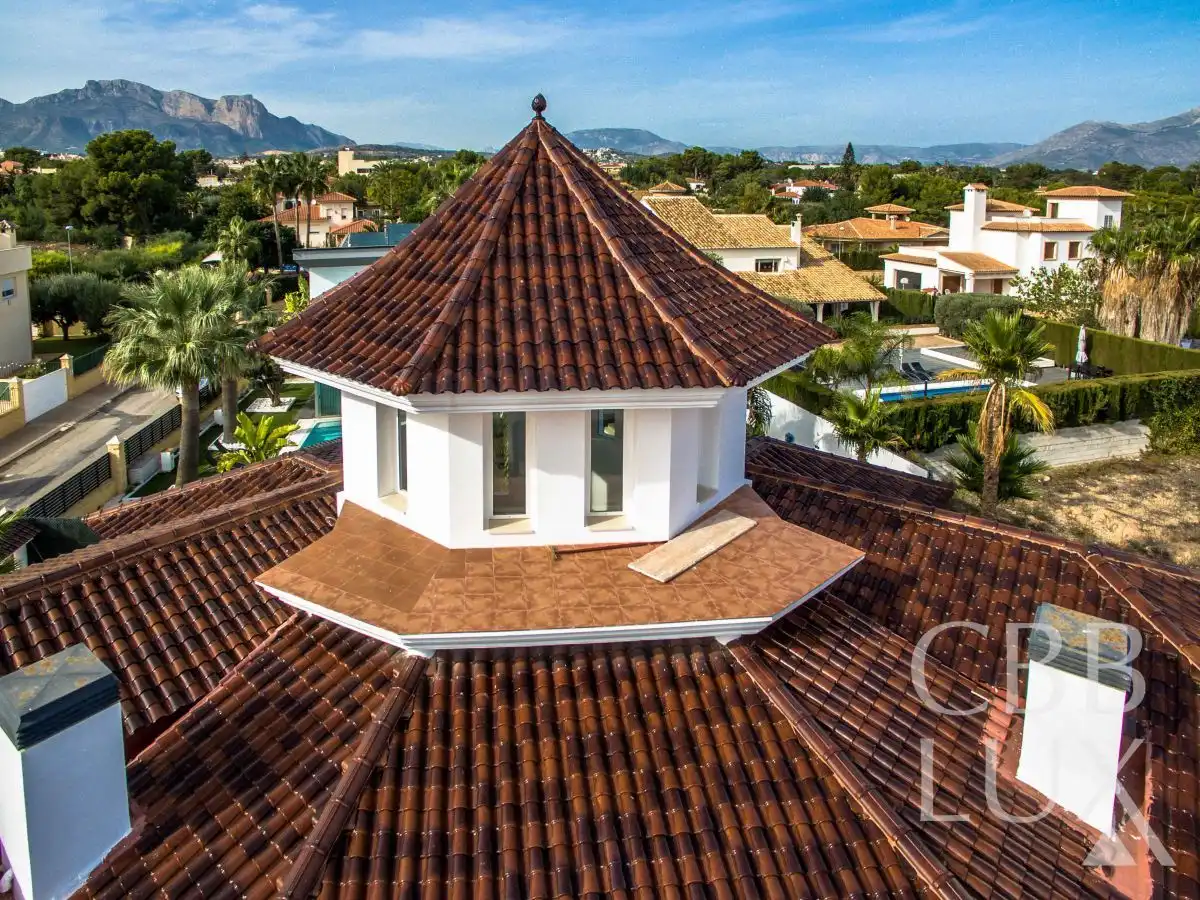 Chalet con terraza en venta en Pueblo - Urbanizaciones, imagen 42