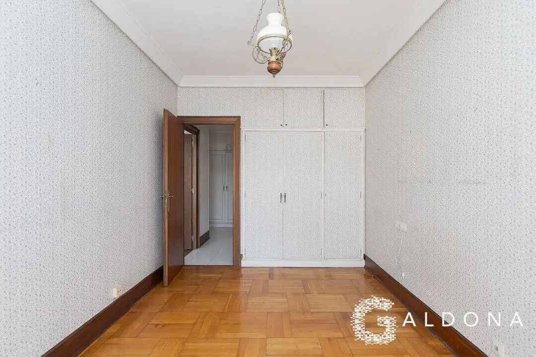 Piso en venta en Donostia - San Sebastián  con Calefacción, Terraza y Balcón