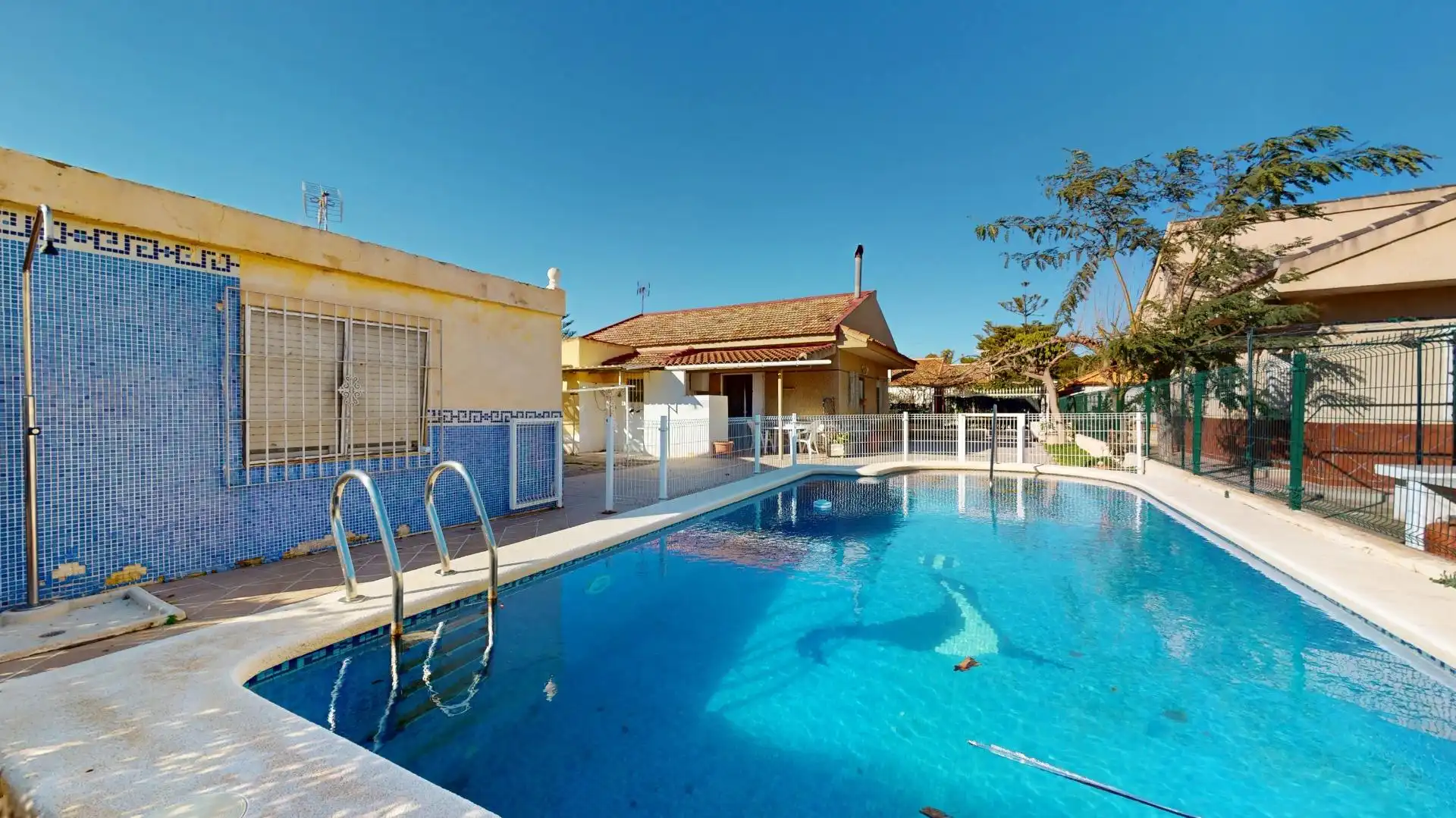 Piscina de Casa o xalet en venda en Cartagena amb Jardí privat, Terrassa i Piscina
