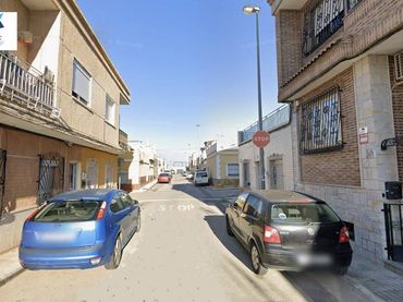 Piso con balcón en venta en Calle MALAGA - LOS BARREROS
