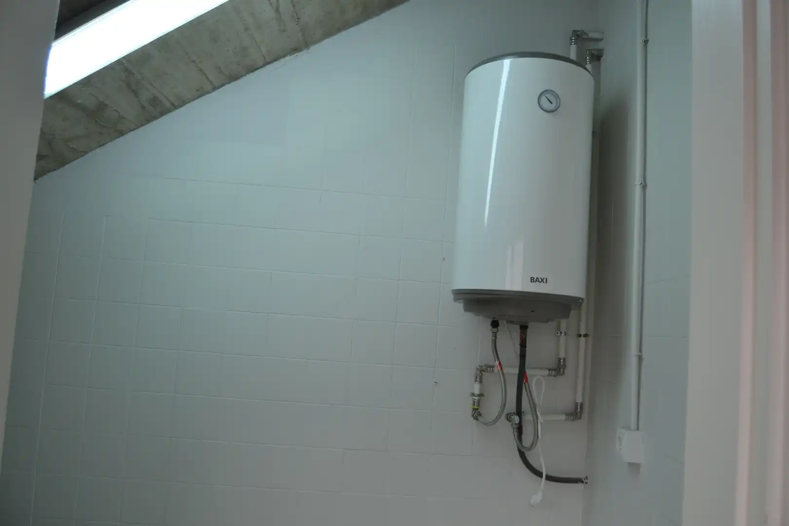 Bathroom of Flat for rent in Sant Cugat del Vallès  with Air Conditioner, Furnished and Oven