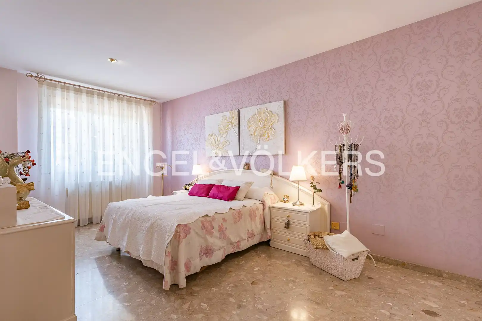 Bedroom of Houses for sale in Terrassa  with Air Conditioner, Heating and Private garden