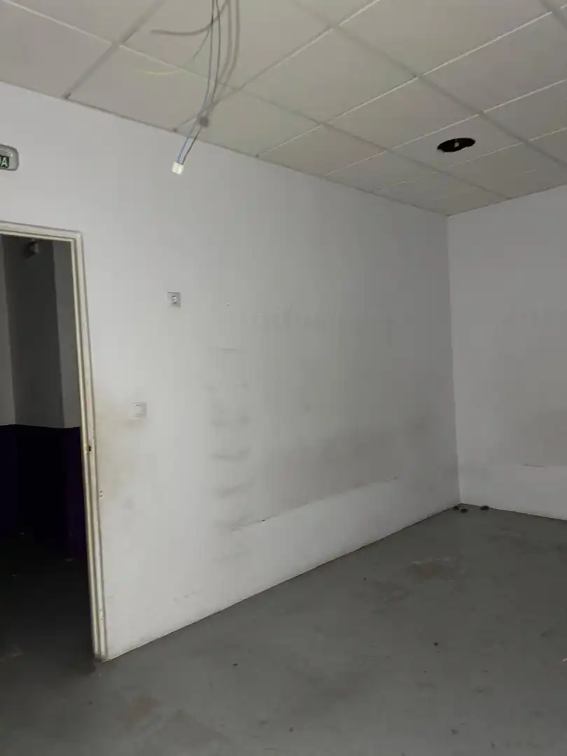 Local comercial en venta en Carrer Antonio Brotons Pastor 49, imagen 4