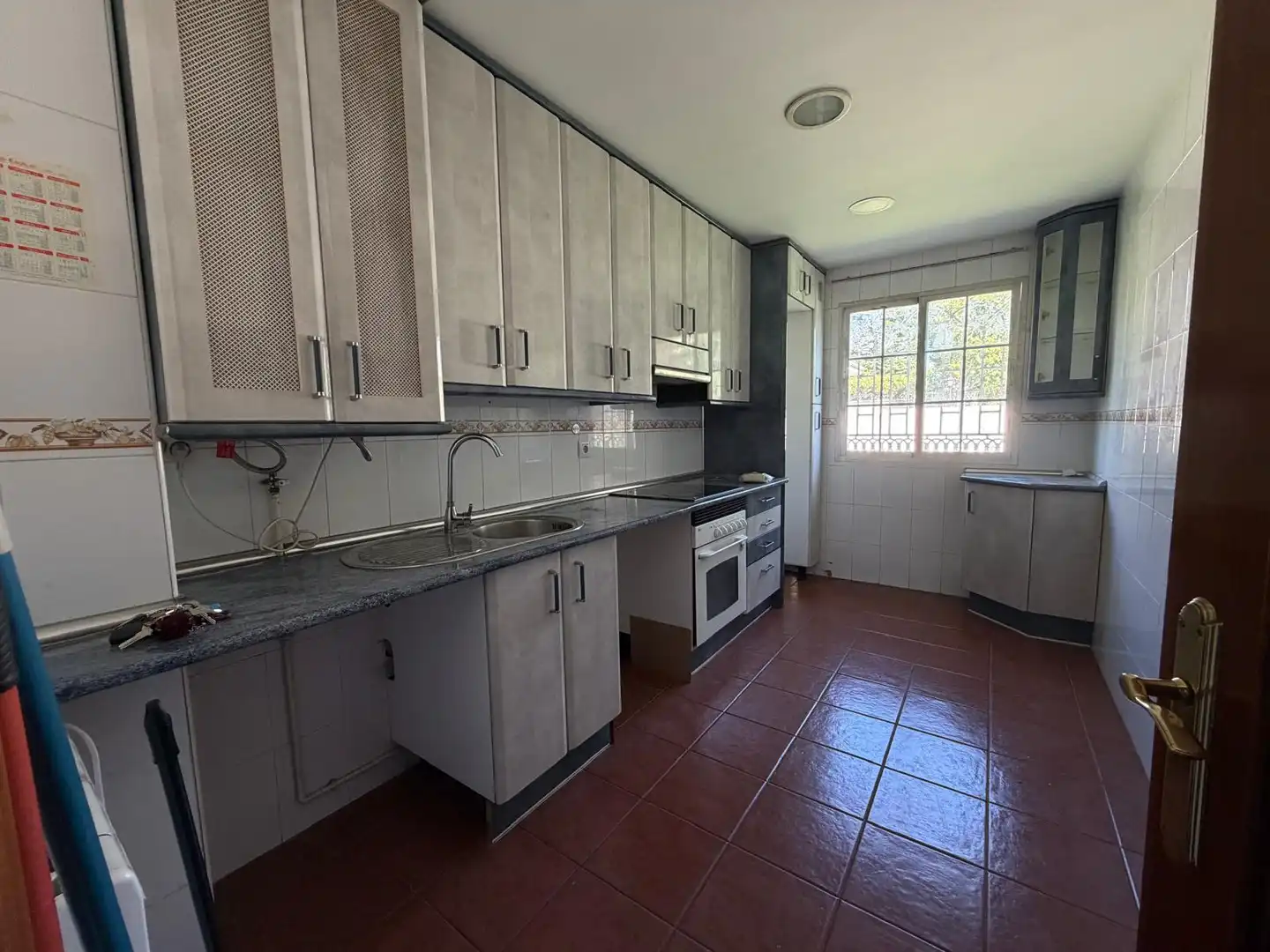 Cocina de Dúplex en venta en Arroyomolinos (Madrid) con Calefacción, Jardín privado y Parquet
