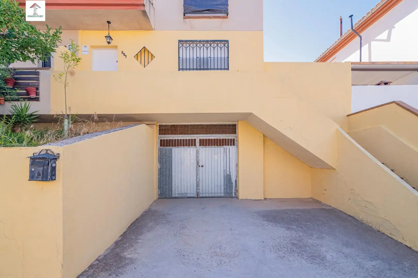 Casa aparellada amb terrassa en venda a Avenida LUIS JAVIER 2, imagen 34