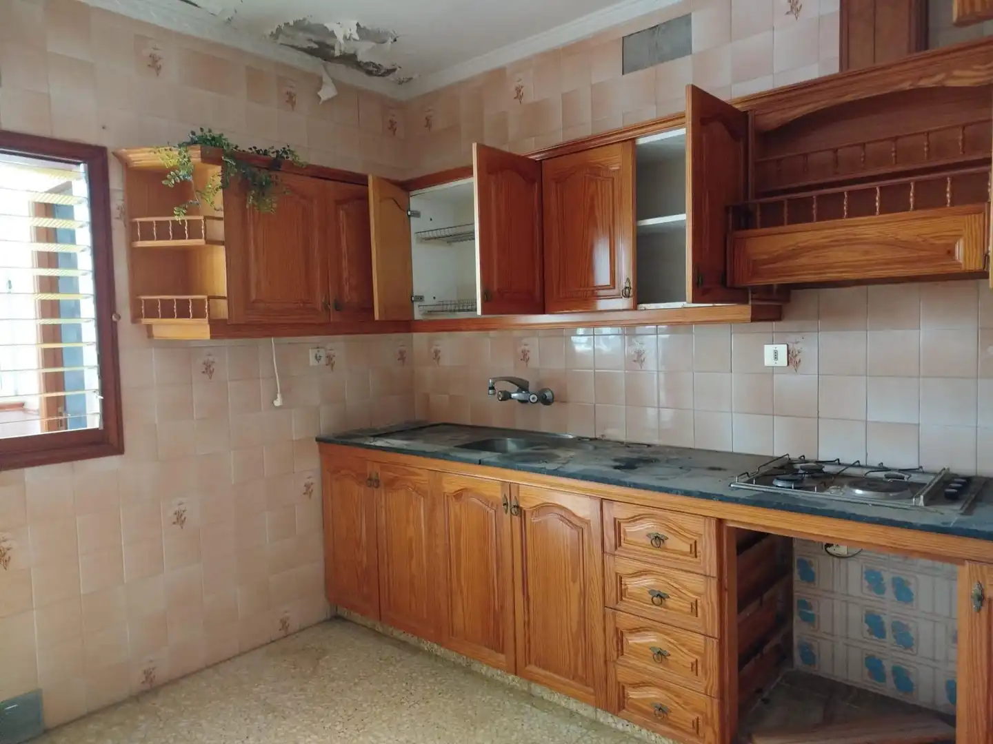 Cocina de Casa adosada en venta en Callejón del Castillo - El Calero - Las Huesas