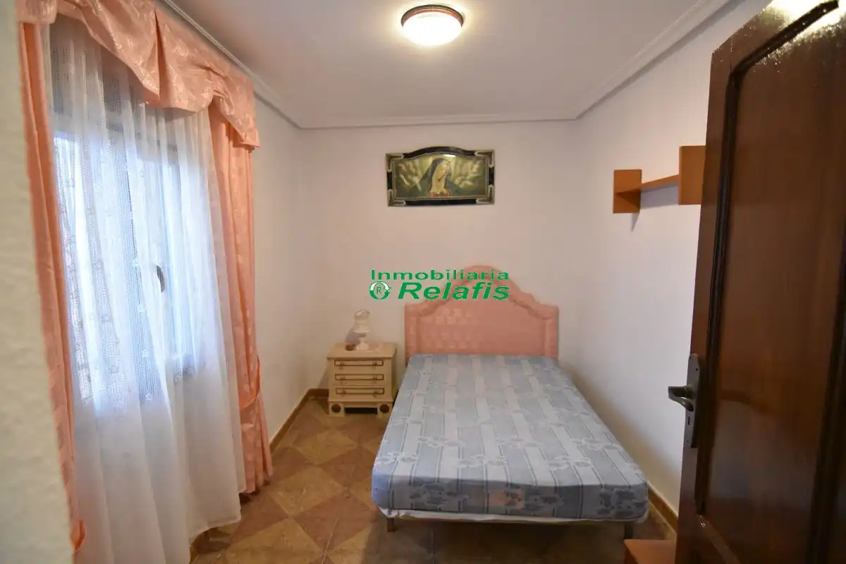 House for sale in Gabriel y Galán 12, imagen 8