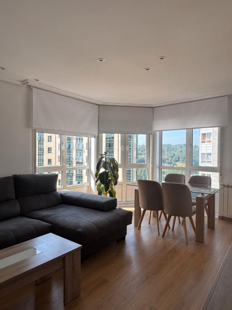 Flat to rent in Ronda do Carme, 10, Recatelo - O Carme
