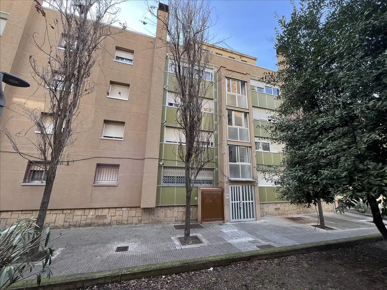 Vista exterior de Piso en venta en Terrassa
