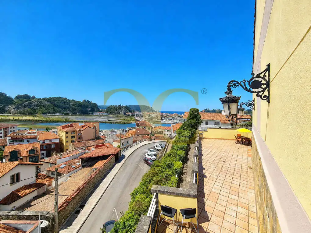 Terraza de Casa adosada en venta en Ribadesella con Calefacción, Trastero y Amueblado