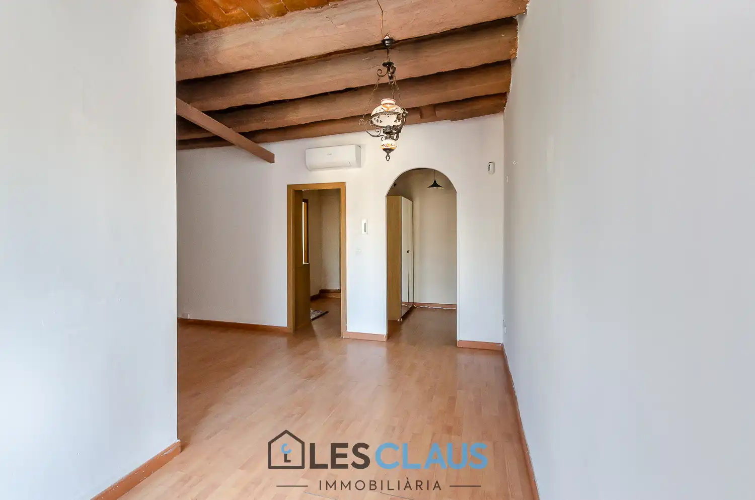 Vista exterior de Pis en venda en Barcelona amb Aire condicionat i Parquet