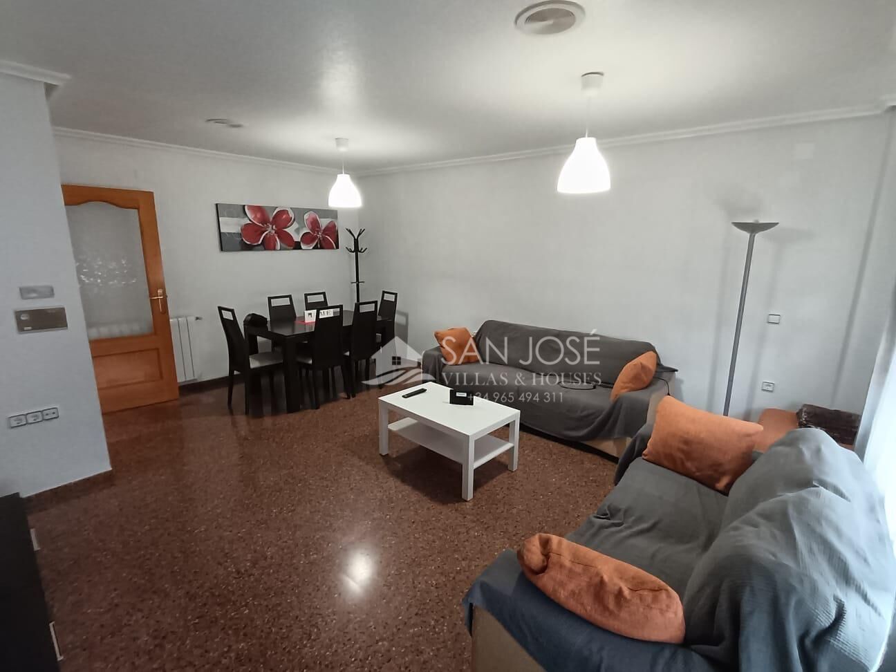 Casa adosada de lloguer a Sax