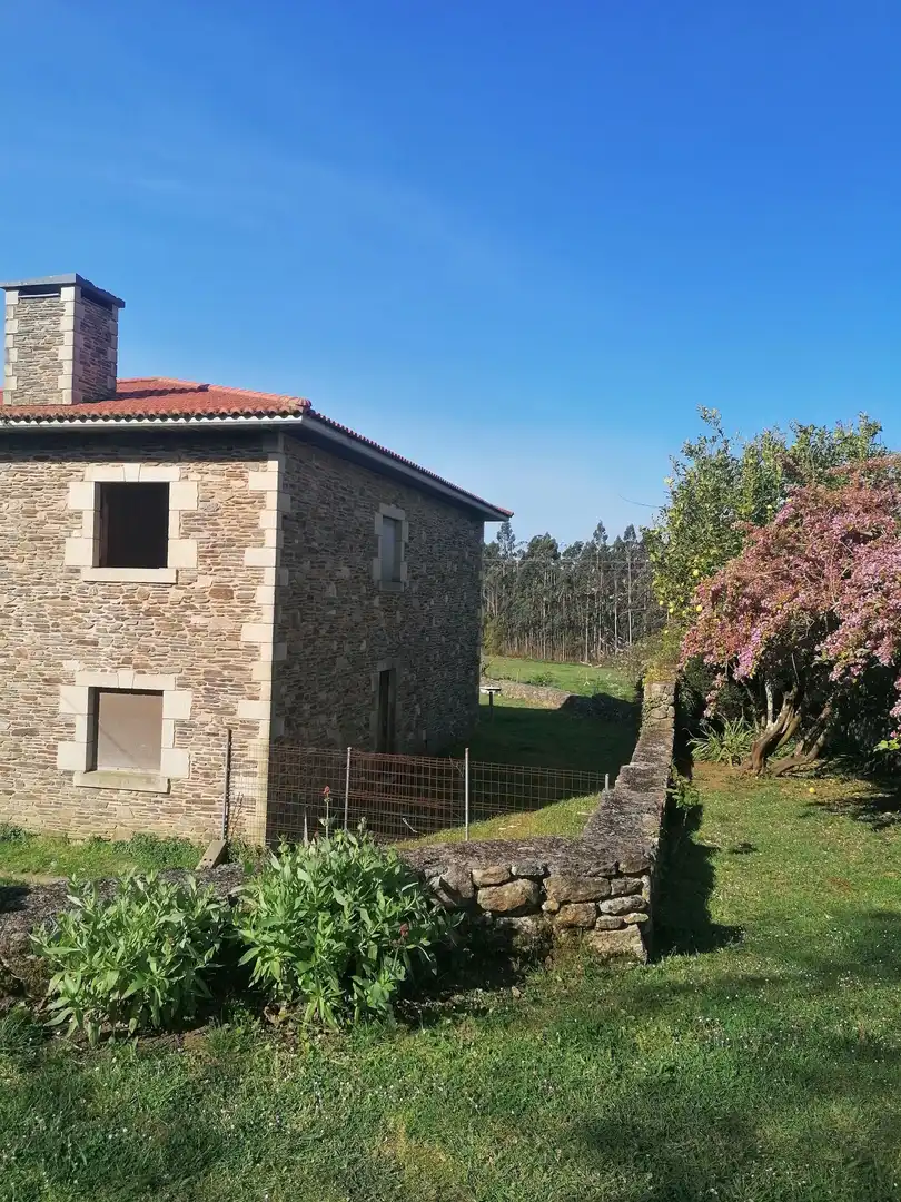 Casa rústica amb jardí en venda a Valdoviño, imagen 7