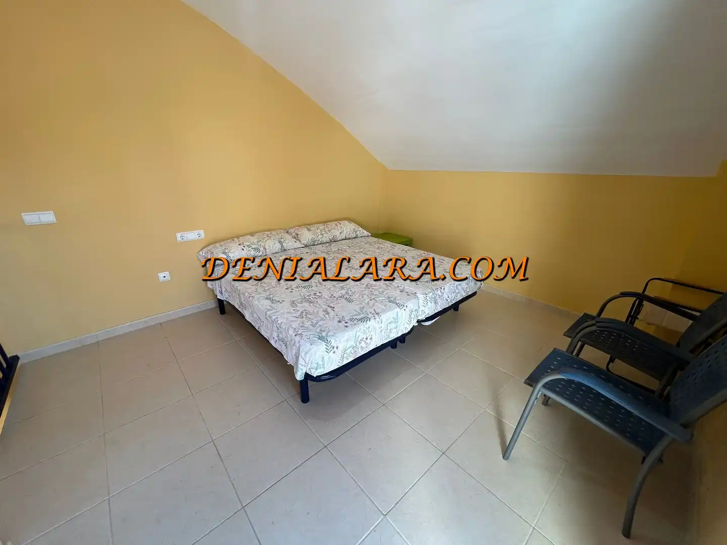 Habitación de Ático en venta en Dénia con Aire acondicionado, Terraza y Trastero