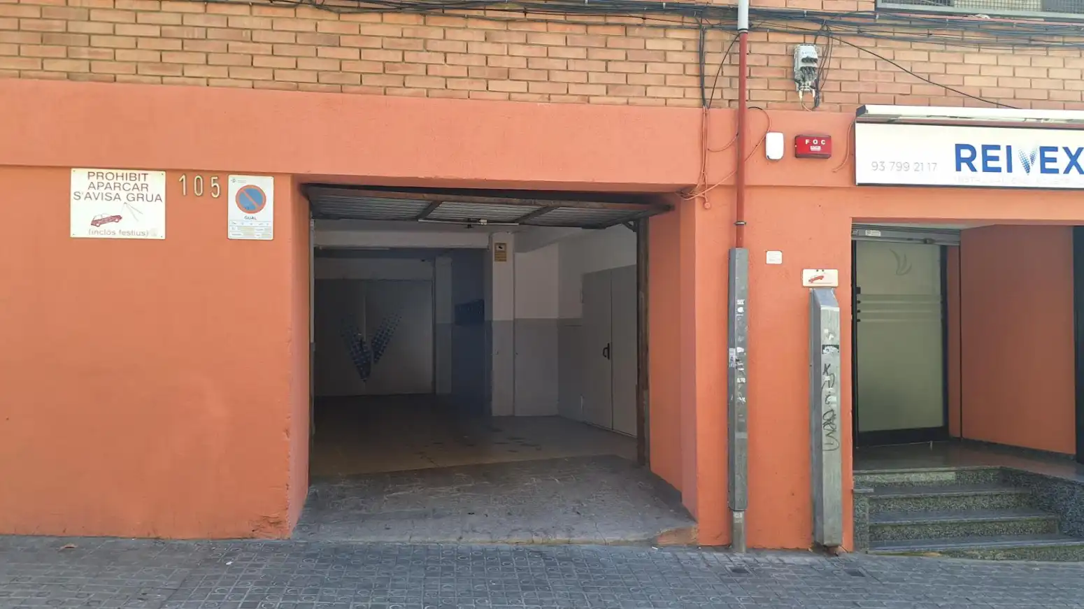 Aparcament de Local en venda en Mataró