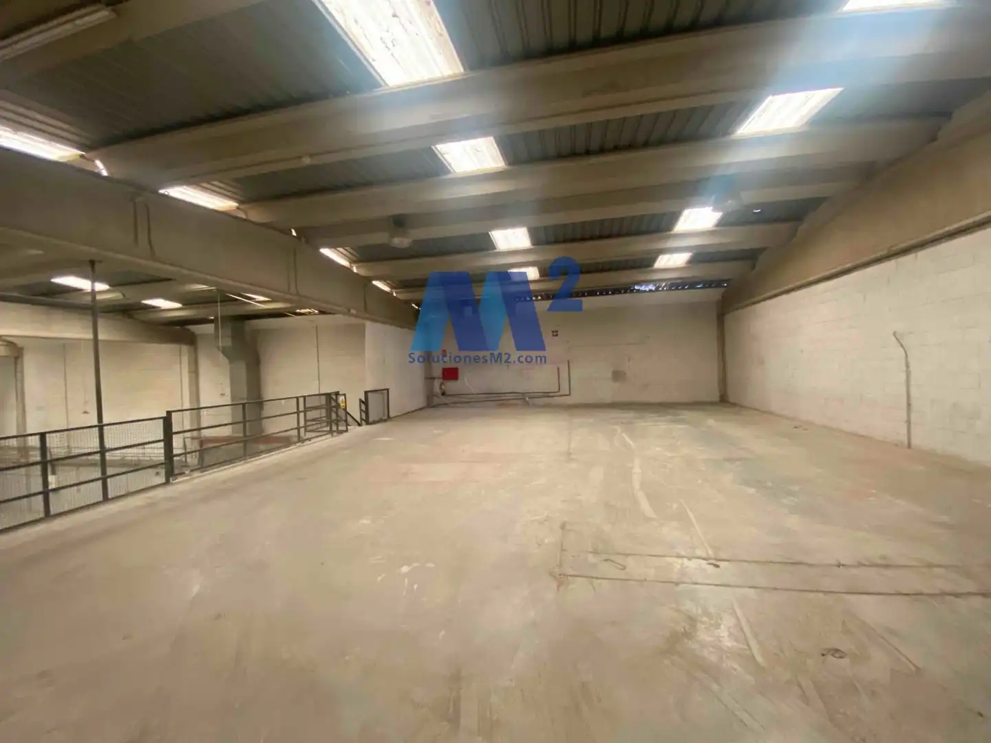 Fabrikhallen zur Miete in Alcobendas