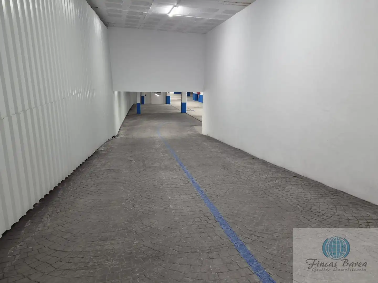 Garage for rent in Martinez Catena, Puerto Deportivo