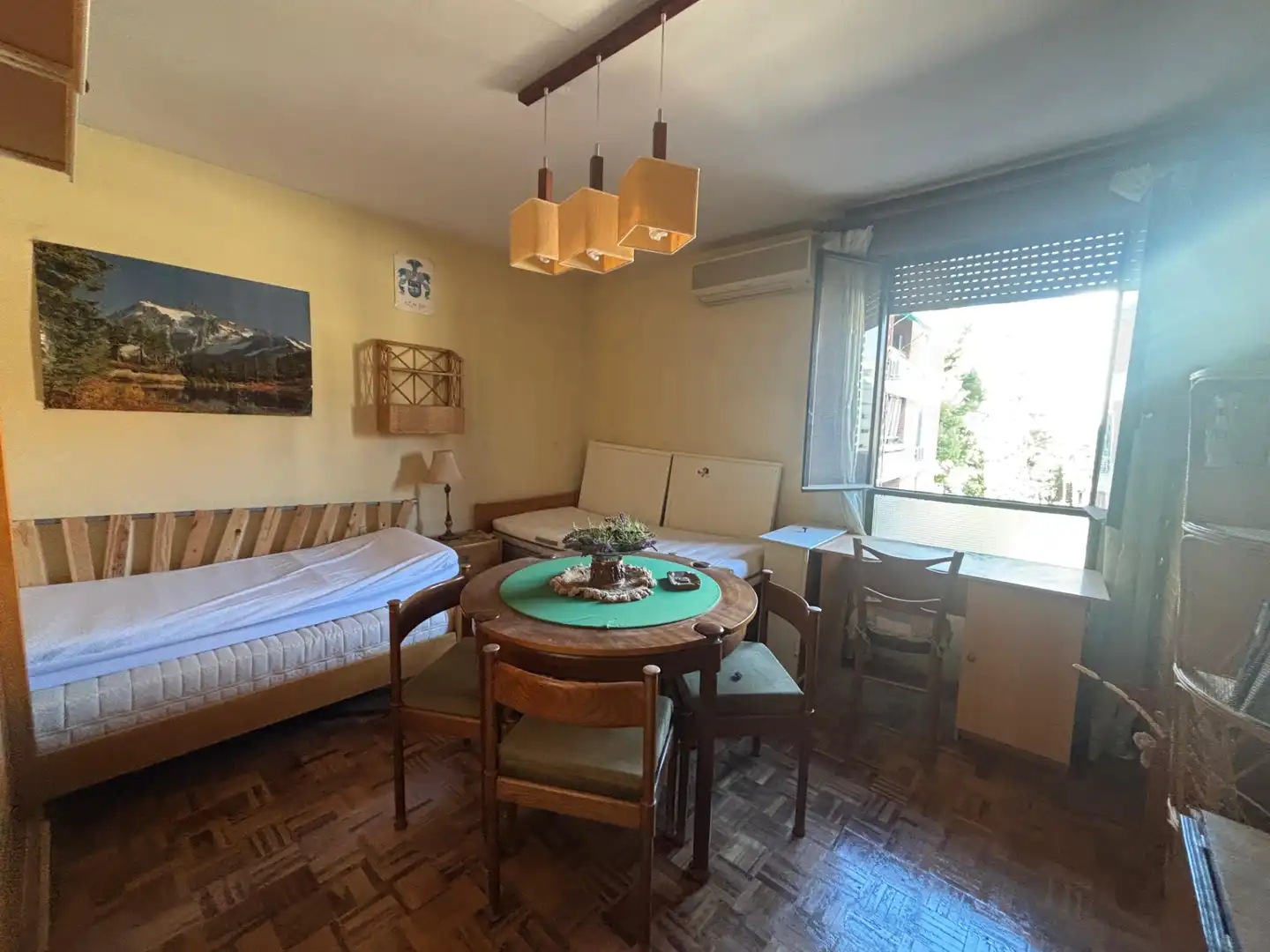 Bedroom of Flat for sale in Sevilla  with Air Conditioner