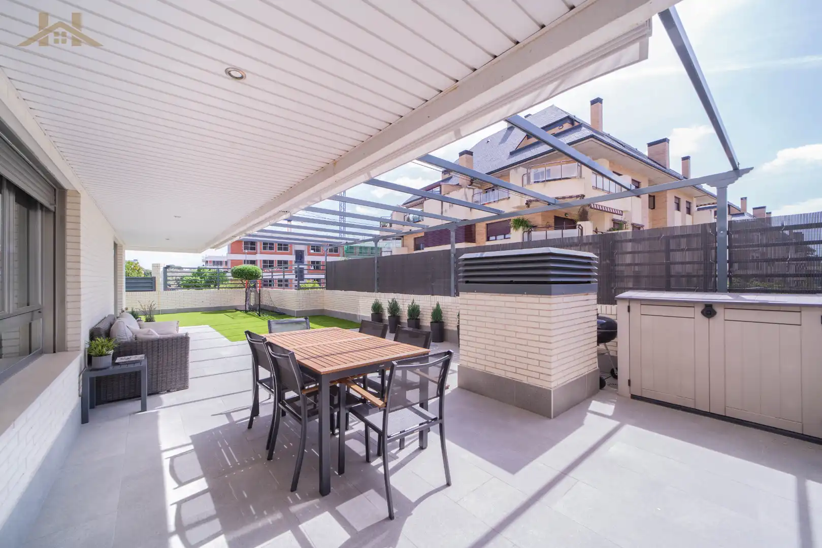 Terraza de Planta baja en venta en Boadilla del Monte con Aire acondicionado, Calefacción y Jardín privado