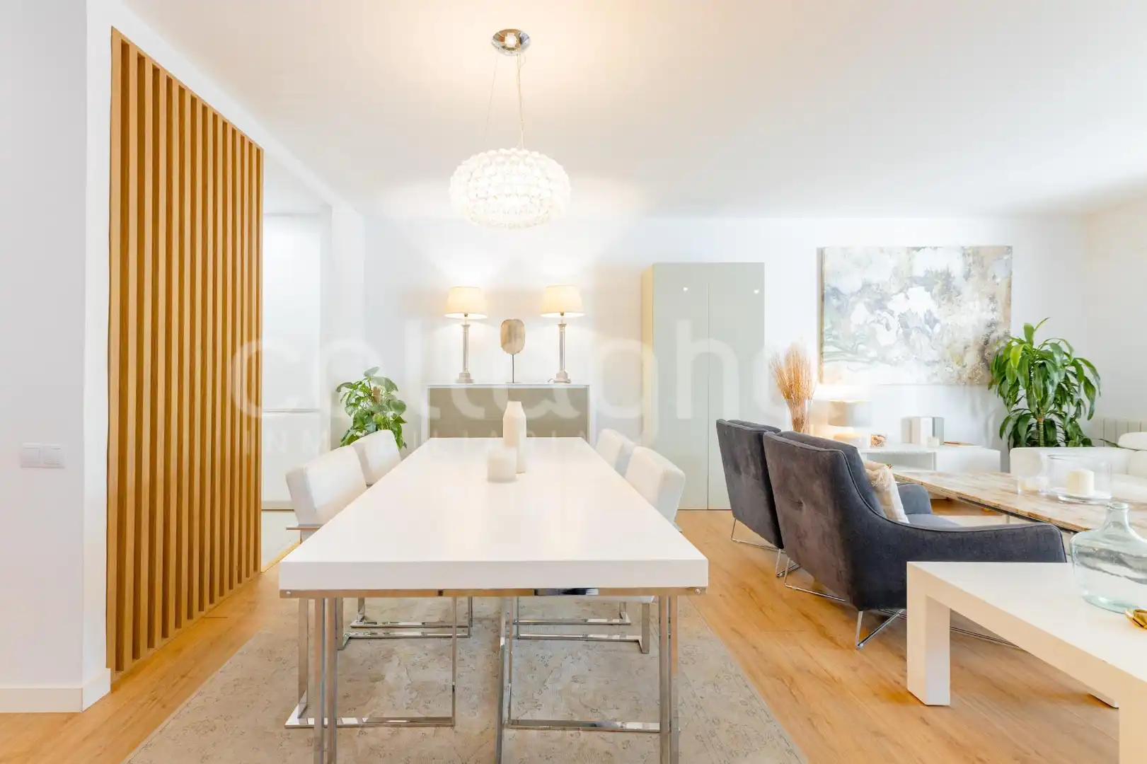Comedor de Casa adosada en venta en Rocafort con Aire acondicionado, Calefacción y Jardín privado