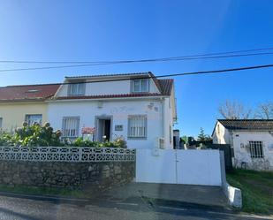 Vista exterior de Casa o xalet en venda en Ferrol amb Jardí privat