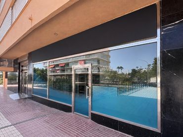 Local comercial de lloguer a Avenida Carlota Alessandri