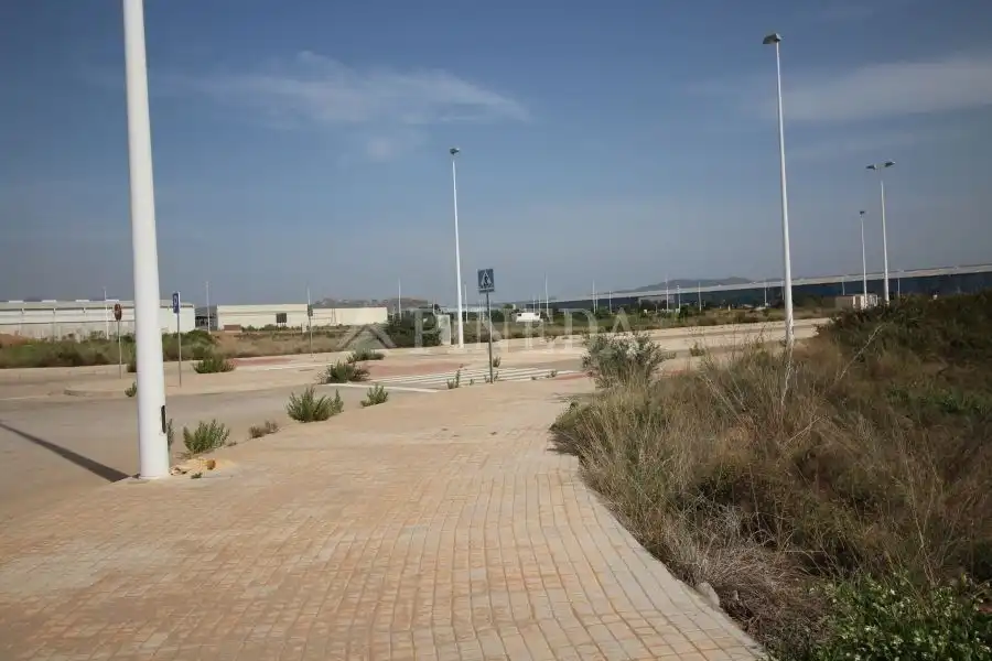 Terreny industrial en venda en Sagunto / Sagunt