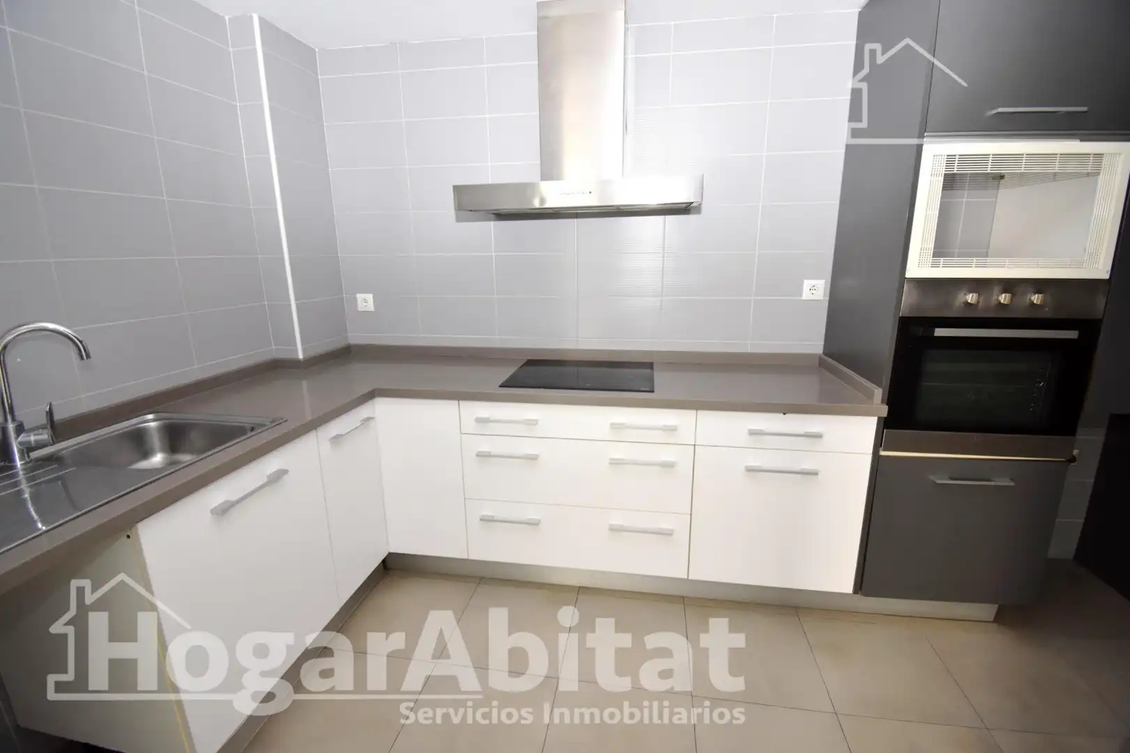 Küche von Wohnung zum Verkauf in Massanassa mit Klimaanlage, Heizung und Terrasse