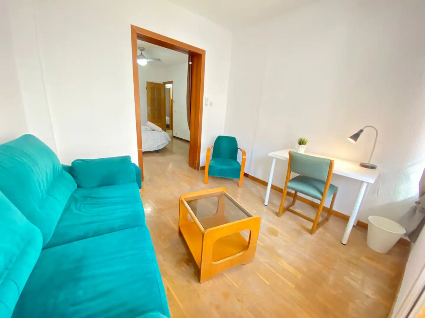 Living room of Flat for share in Madrid  with Heating, Furnished and Oven