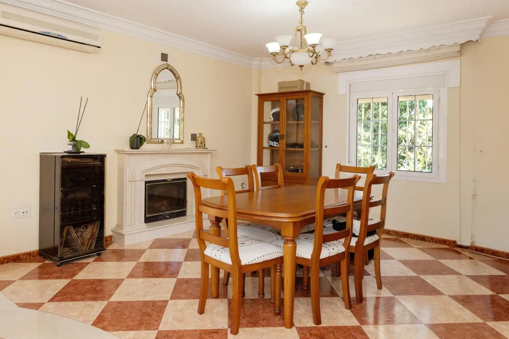 Esszimmer von Haus oder Chalet zum Verkauf in Málaga mit Klimaanlage, Terrasse und Abstellraum