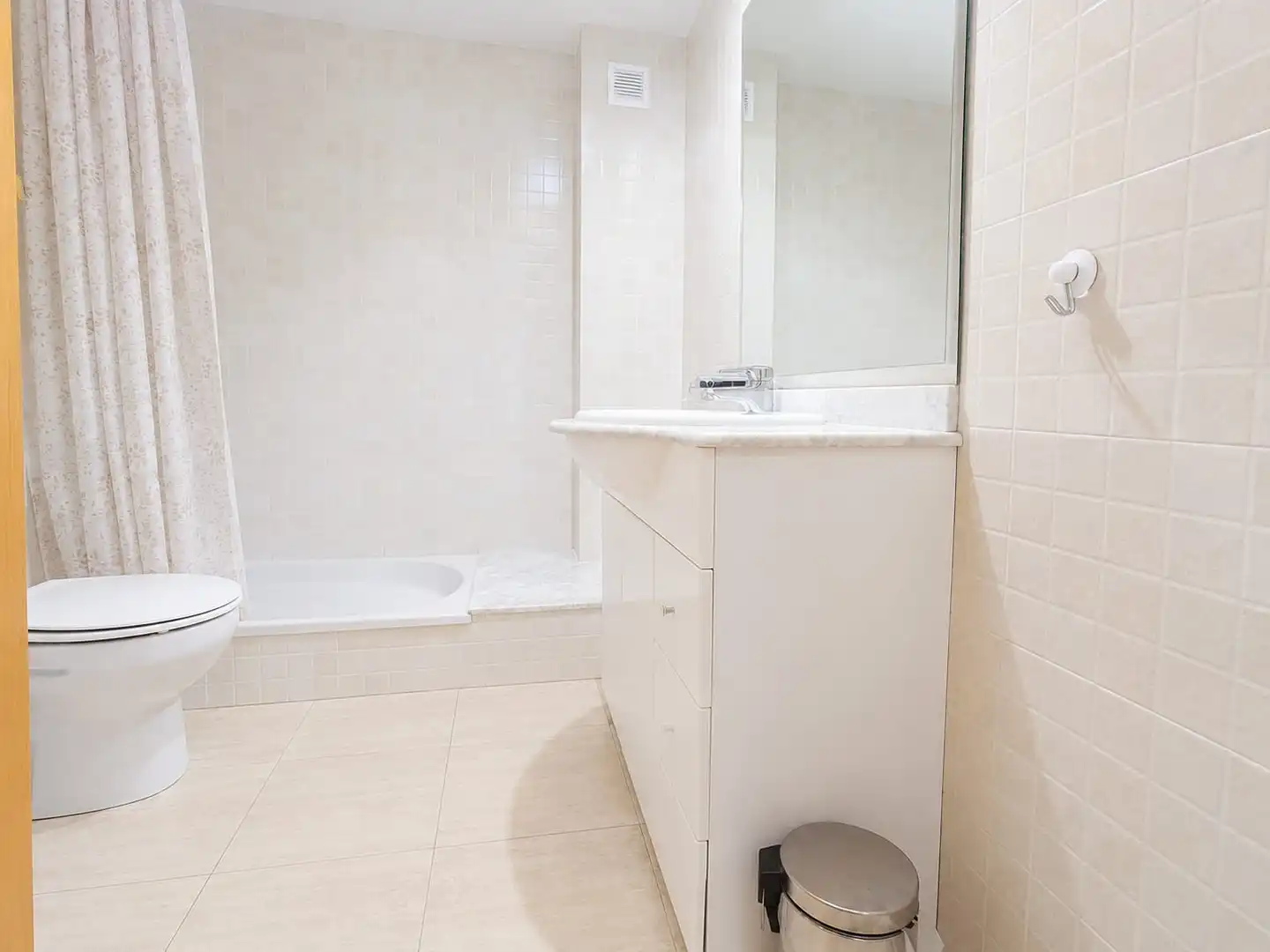Baño de Piso en venta en Badalona con Aire acondicionado, Calefacción y Parquet