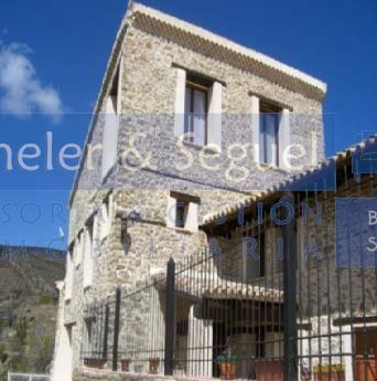 Vista exterior de Finca rústica en venda en Nogueruelas amb Terrassa