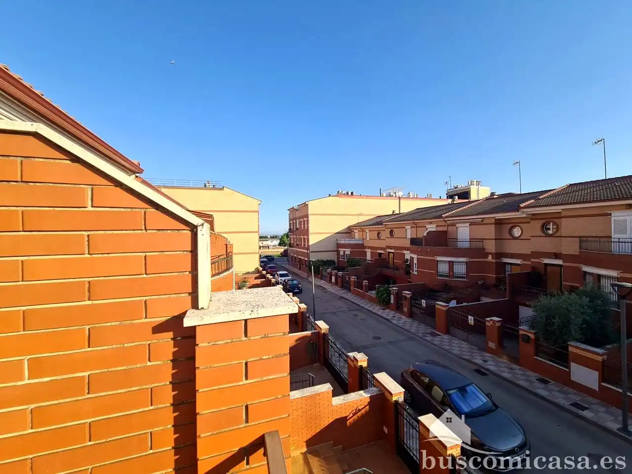 Vista exterior de Casa adosada en venta en La Carolina con Aire acondicionado, Calefacción y Terraza