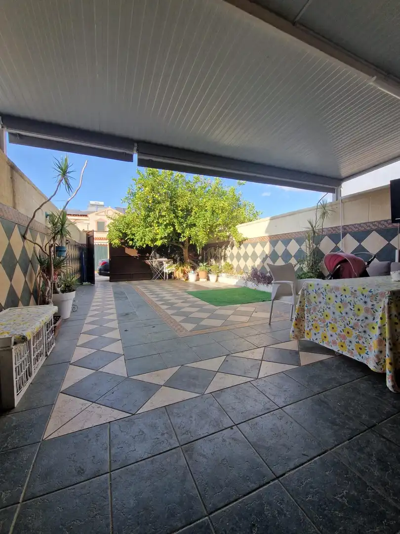Chalet con terraza en venta en El Retiro - Parque Atlántico - Ronda este, imagen 3
