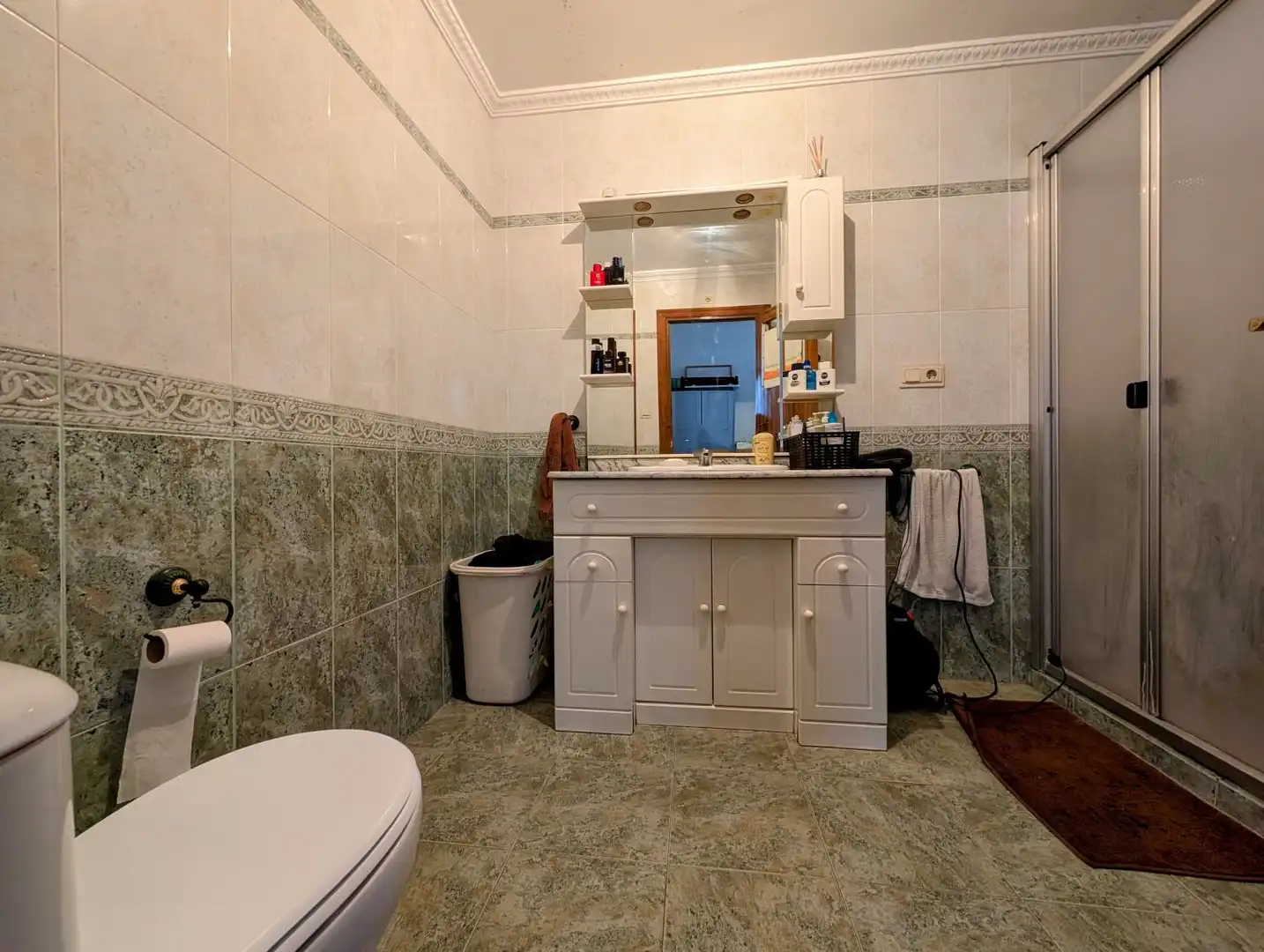 Bathroom of Houses for sale in Loja  with Terrace and Furnished