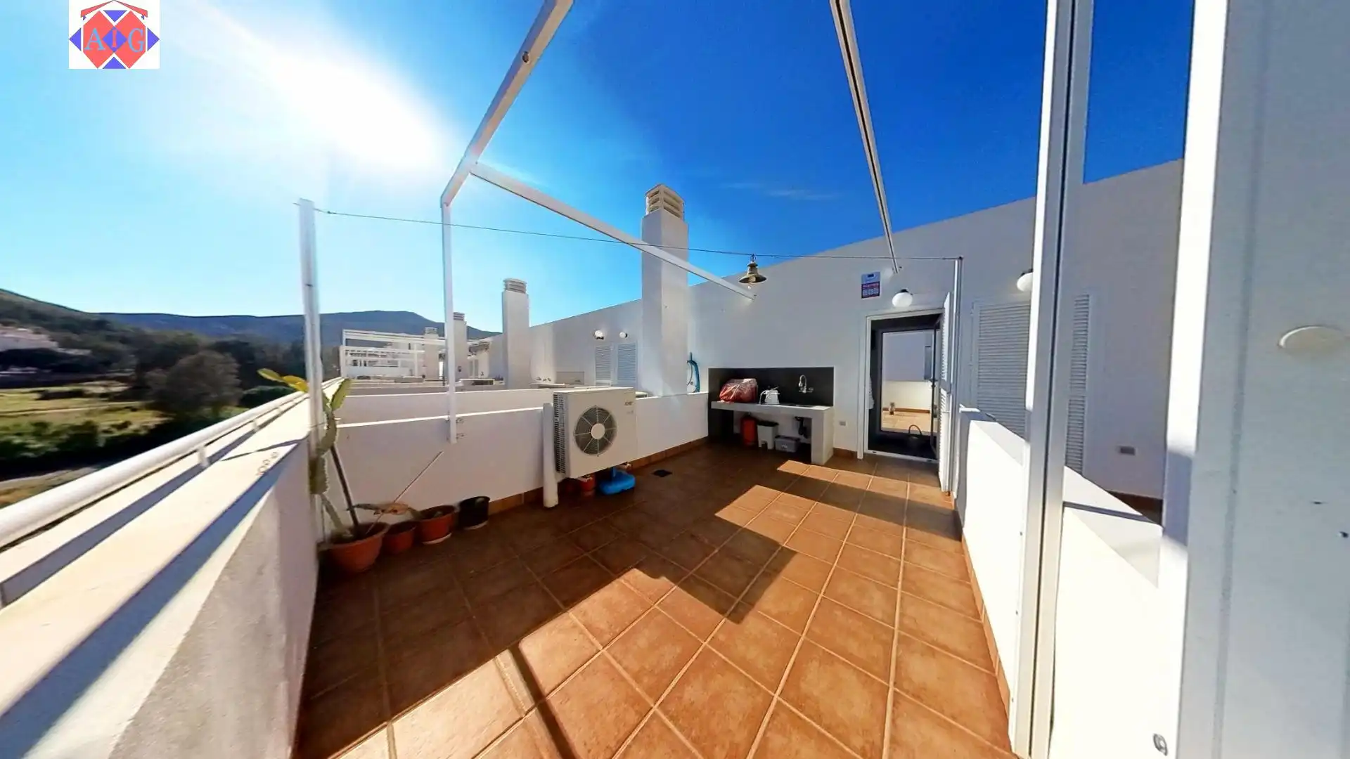 Terrasse von Dachboden zum Verkauf in Lújar mit Klimaanlage, Terrasse und Möbliert