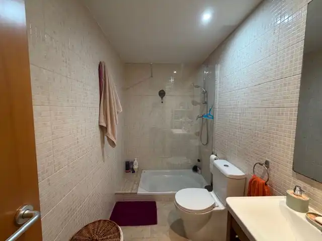 Baño de Planta baja en venta en Terrassa con Aire acondicionado, Calefacción y Terraza