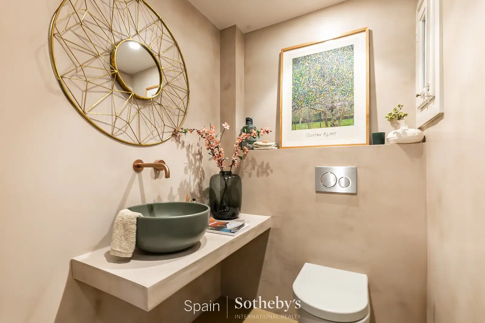 Baño de Casa adosada en venta en Sitges con Aire acondicionado, Calefacción y Jardín privado