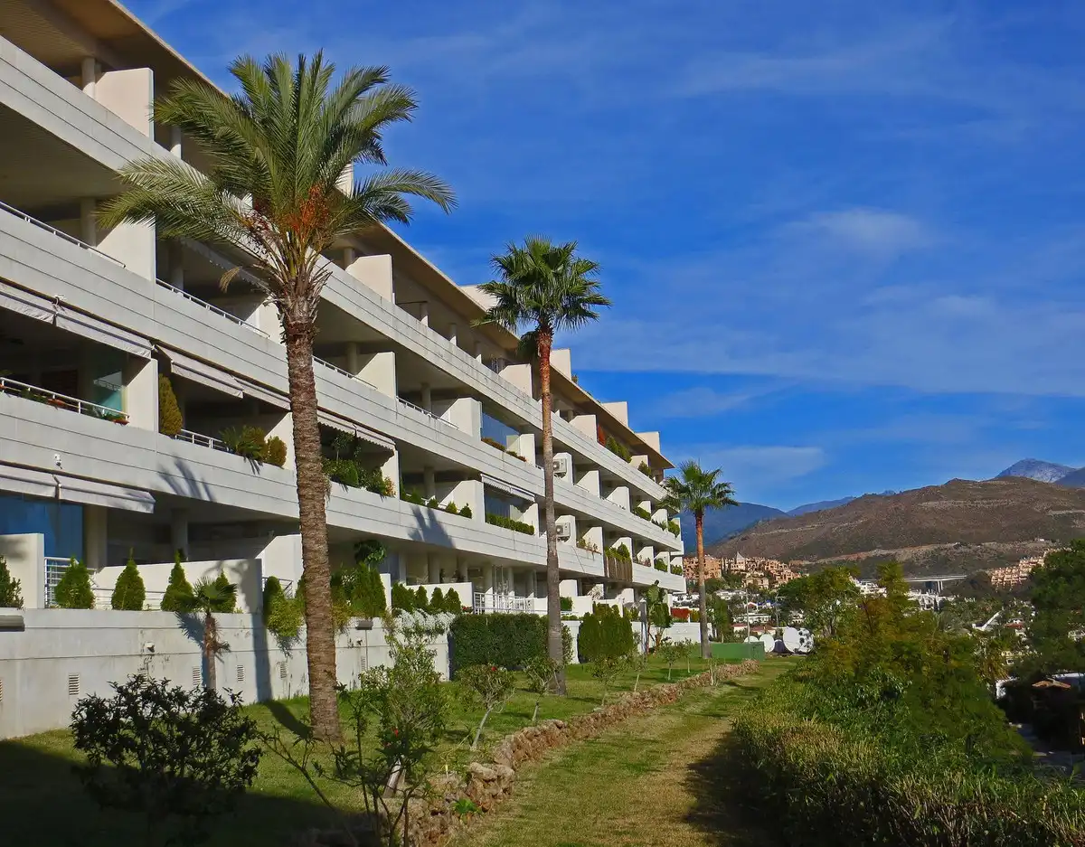 Apartamento con piscina en venta en Nueva Andalucía, imagen 25