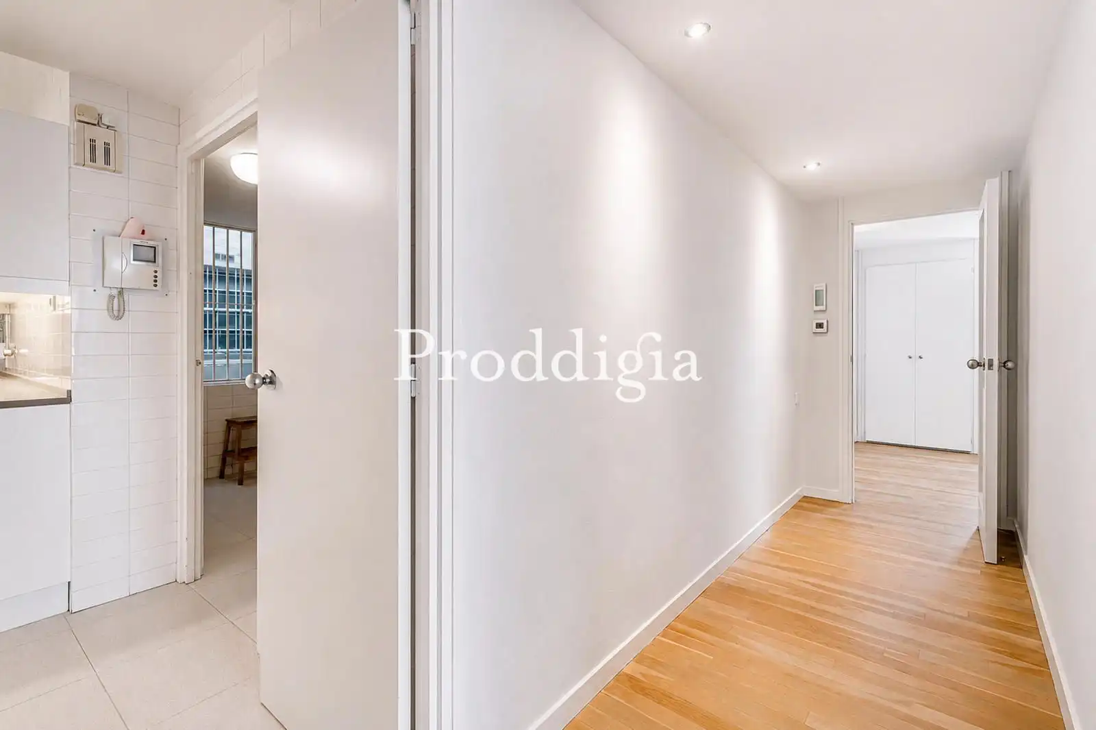 Flat for rent in Via Augusta, Sant Gervasi- Galvany