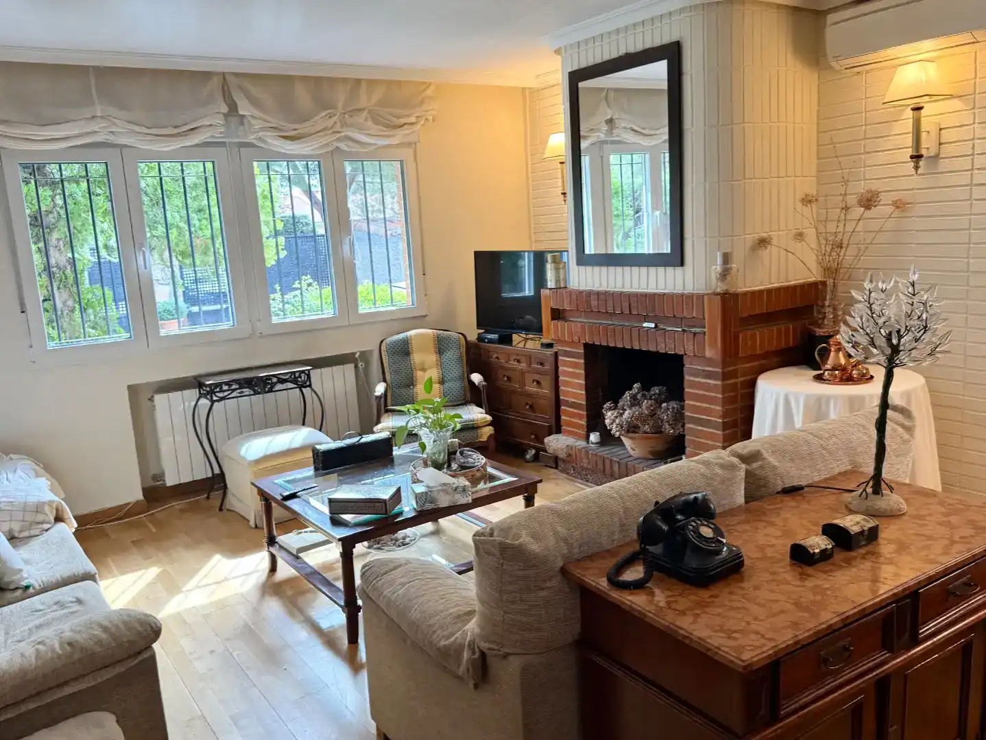 Sala de estar de Piso en venta en Las Rozas de Madrid con Aire acondicionado, Jardín privado y Parquet