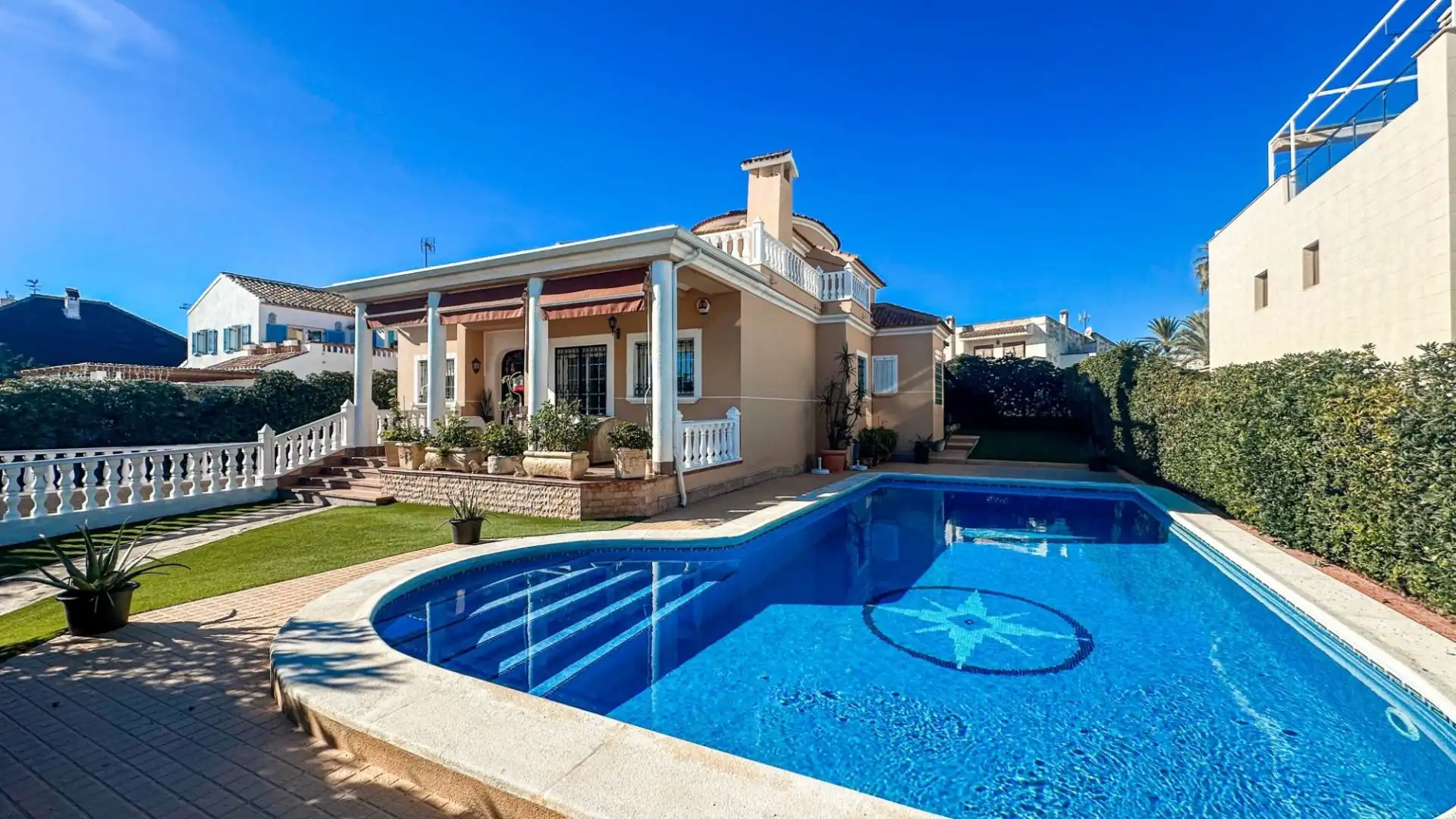 Casa amb piscina en venda a La Mata