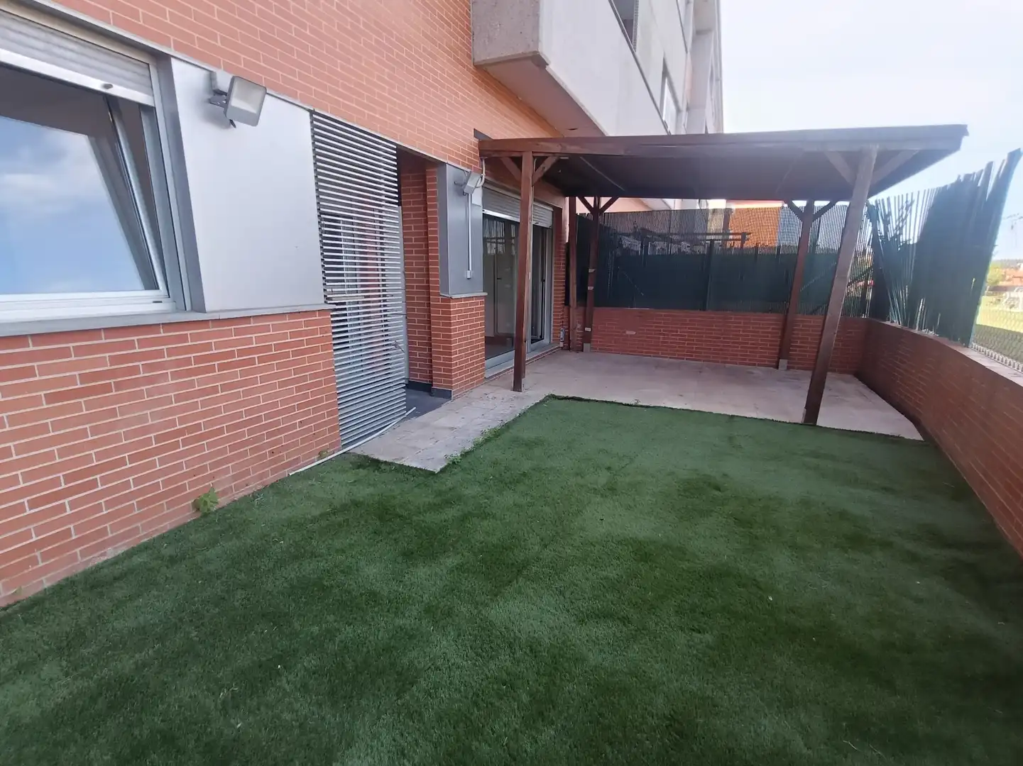 Terrassa de Pis en venda en Torrelavega  amb Calefacció, Jardí privat i Traster