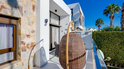 Foto 4 de Casa adosada en venta en Calle Estrecho de Mesina-pau 1, Villamartín - Las Filipinas, Orihuela