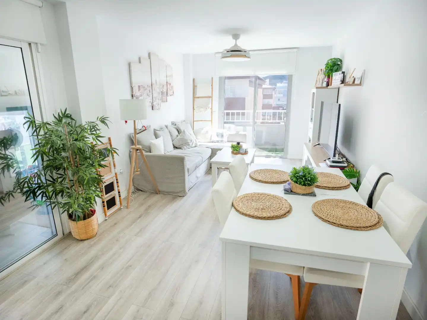 Living room of Apartments for sale in Güímar  with Parquet flooring, Terrace and Storage room