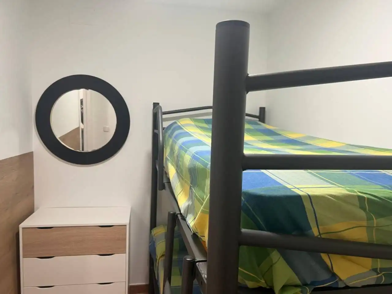 Bedroom of Flat for rent in Toledo  with Air Conditioner, Heating and Furnished